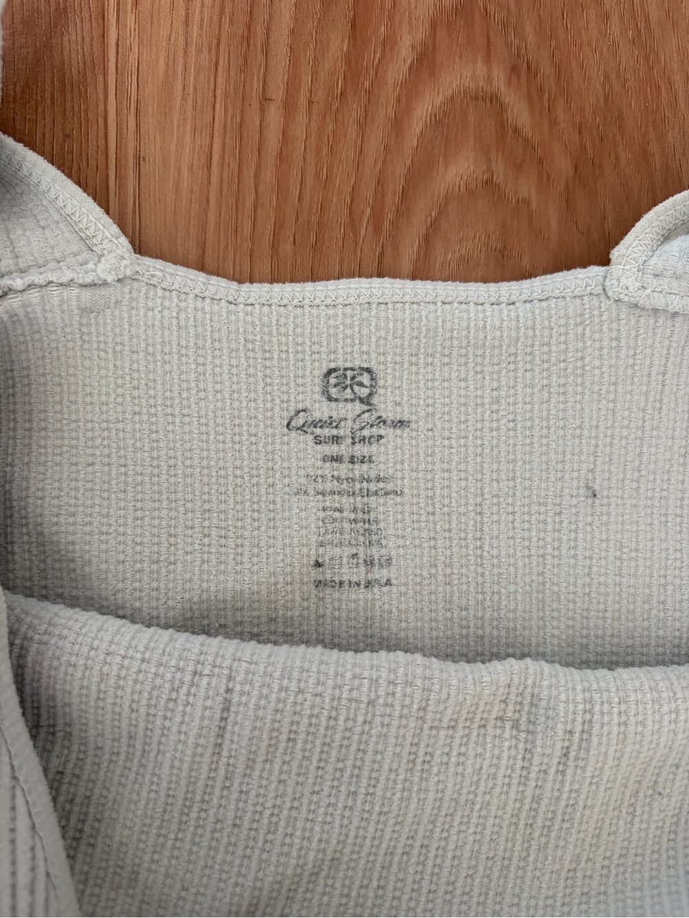 Cream V-Neck Ribbed Tank Top - Picture 2 of 3